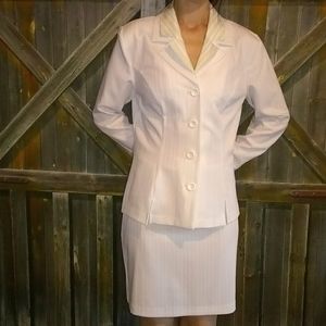 Womens White Dress Suit And Skirt Set